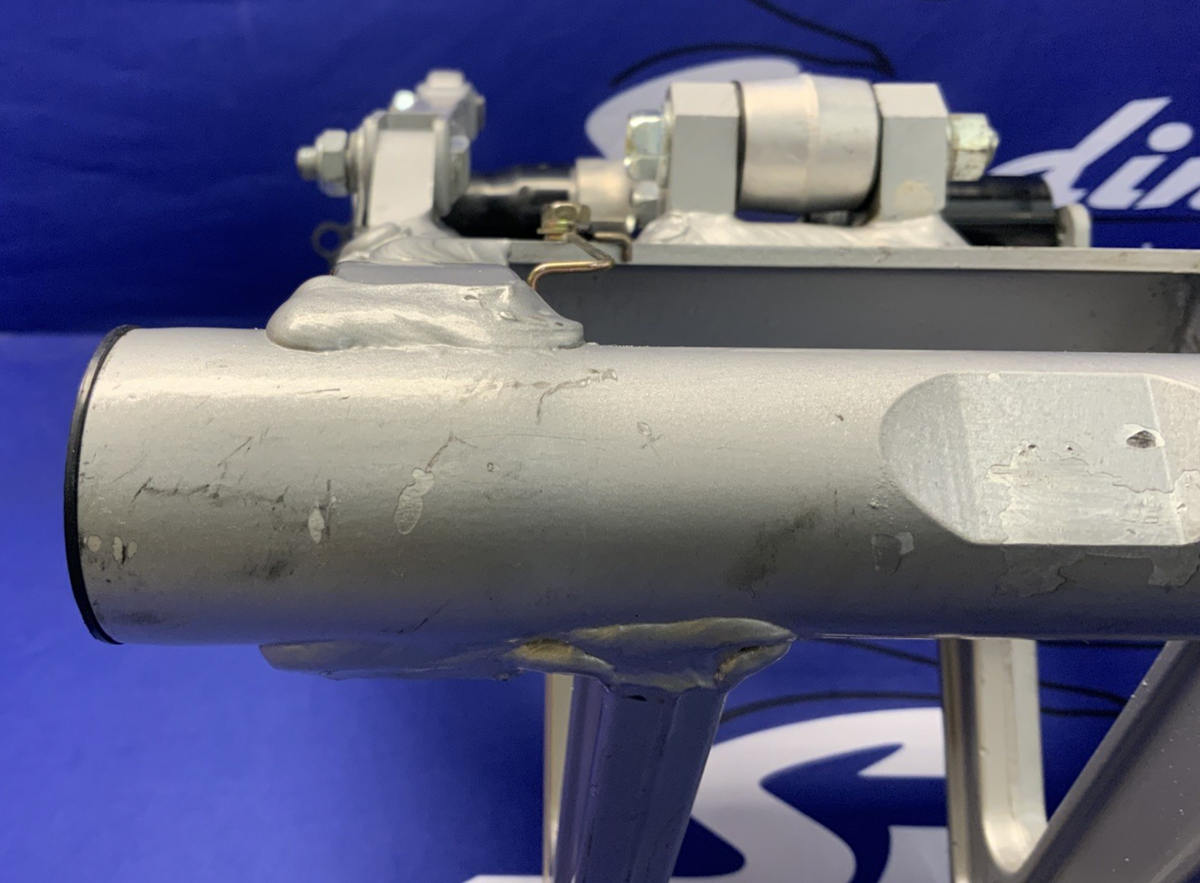 Kawasaki Swing Arm Silver ZX1000A 1986-1988 OEM 33001-1240-X3