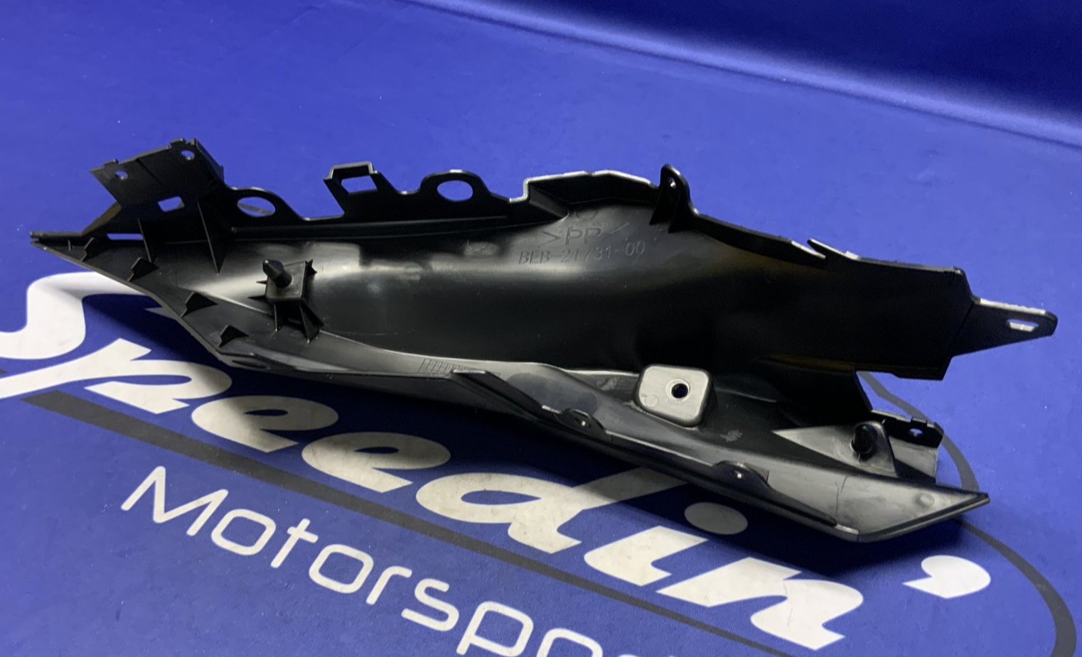 Yamaha Left Tail Inner Fairing YZF-R7 2022-2025 OEM BEB-21731-00-00