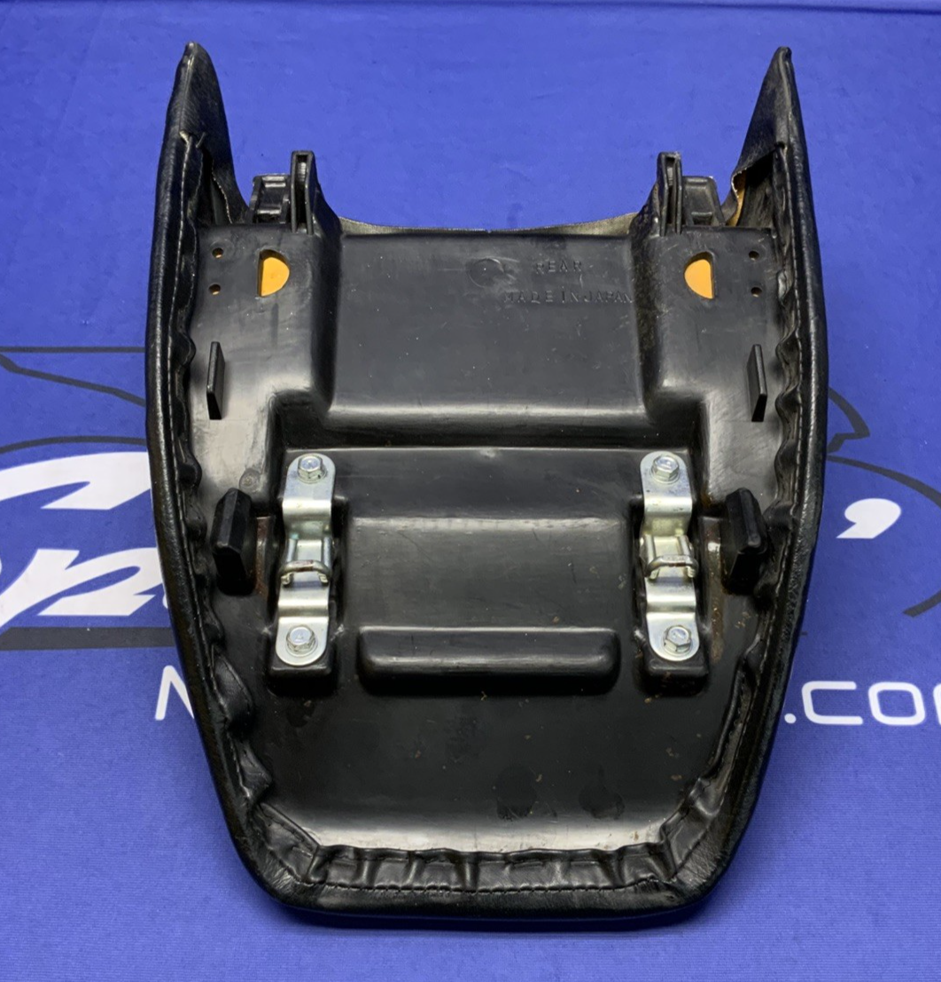 Kawasaki Passenger Seat GPZ1000RX 1986-1987 OEM 53001-1421