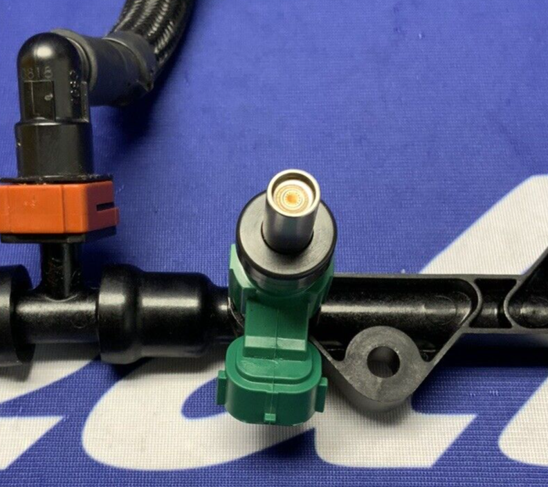 Kawasaki Secondary Fuel Rail System W/ Injectors ZX10R/RR 2017-24 OEM 49033-0564