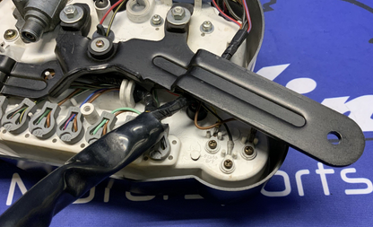 Kawasaki Speedometer Assembly GPZ1000RX 1986-1987 OEM 25001-1600