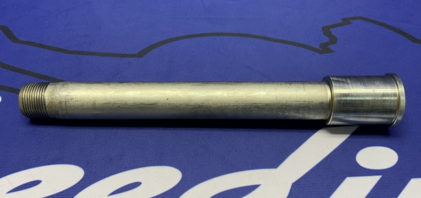 Kawasaki Front Axle ZX-6R/RR 2003-2004 OEM 41068-1426