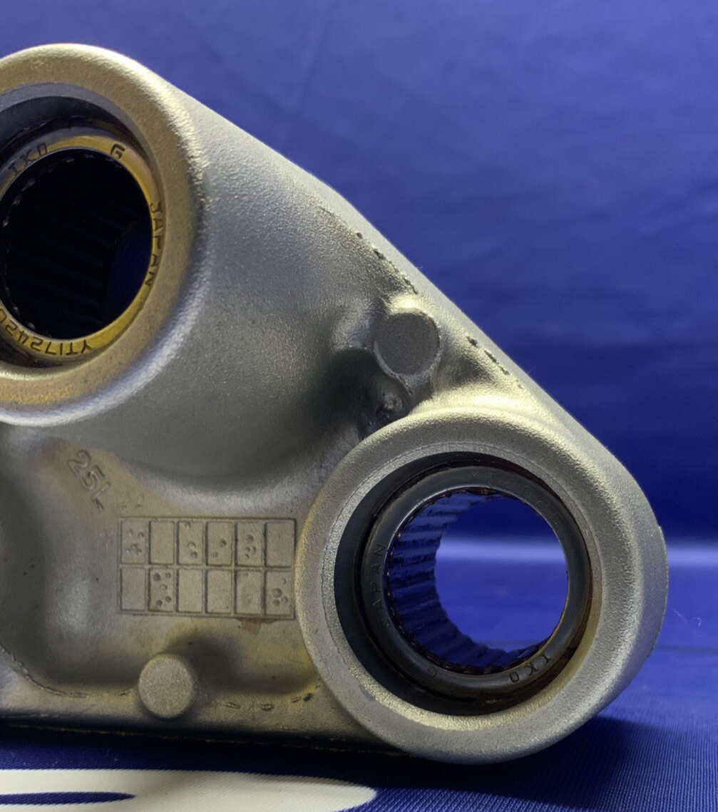 Suzuki Dogbone/ Rear Cushion Assembly GSX-8R/S 2023-2025 OEM 62600-25830
