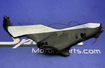 Yamaha Right Lower Fairing (Raven Black) YZF-R6 2017-2026 OEM BN6-28395-00-P1