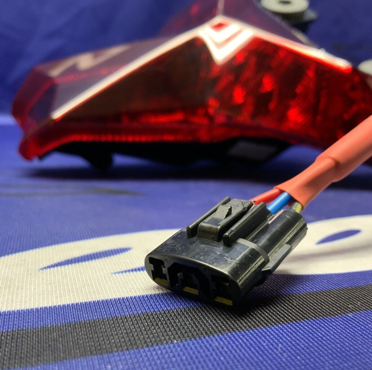 Kawasaki Tail Light ZX-4R/RR 2023-2024, ZX-6R 2024-2025 OEM 23025-0400