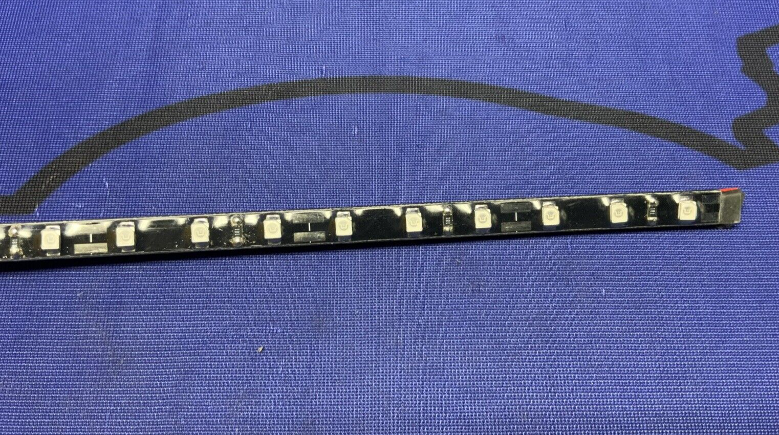 Radiantz Hardcore Lighting 9" Flex Roach Blue 6 Section 4502-37