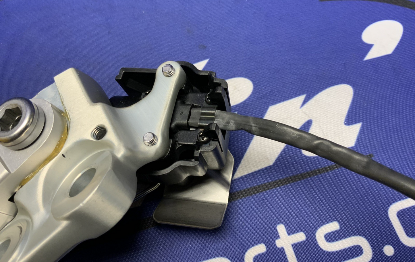 Triumph Kickstand Assembly Street Triple RS 2023-2025 OEM T2082117