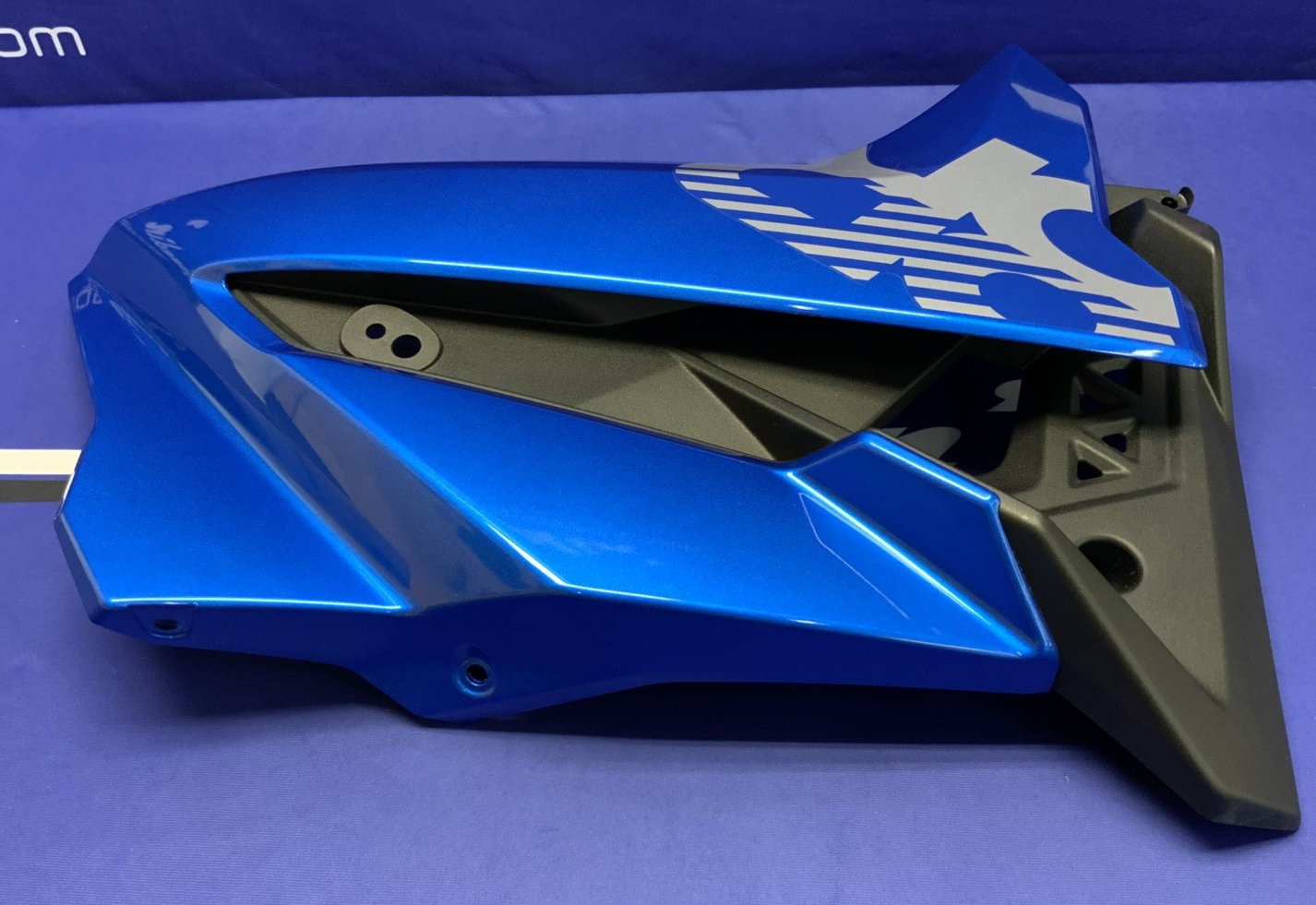 Suzuki Right Upper Fairing(Metallic Triton Blue) GSX-8R 2026 OEM 94470-25L10-YSF