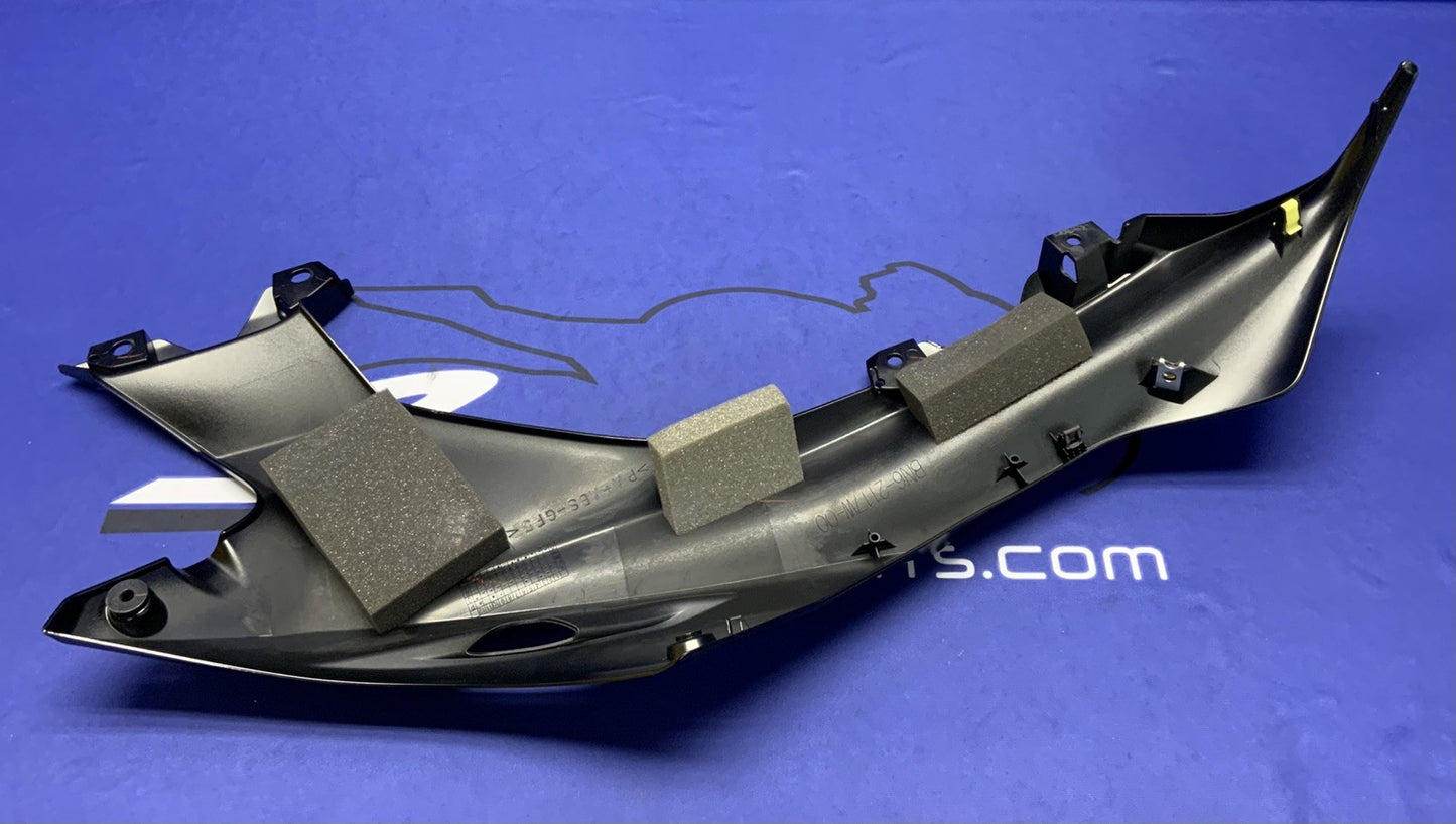 Yamaha Right Upper Fairing (Raven Black) YZF-R6 2017-2026 OEM BN6-2117W-00-P1