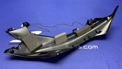 Yamaha Right Upper Fairing (Raven Black) YZF-R6 2017-2026 OEM BN6-2117W-00-P1