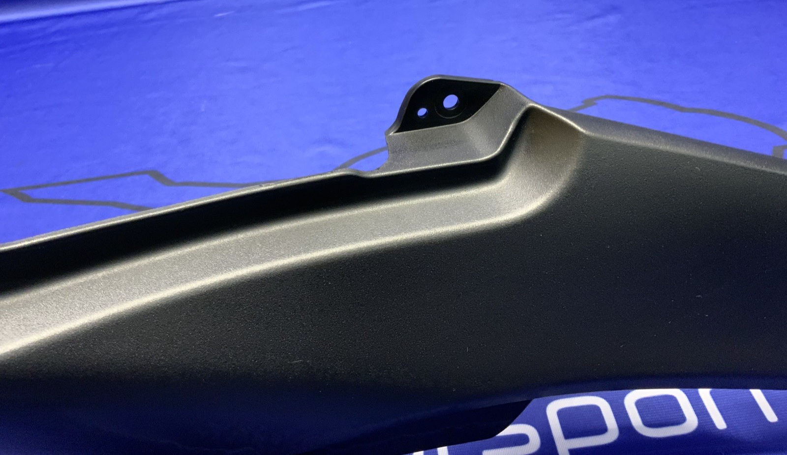 Yamaha Right Seat Filler Trim Yamaha YZF-R7 2022-2025 OEM BEB-2171M-00-00