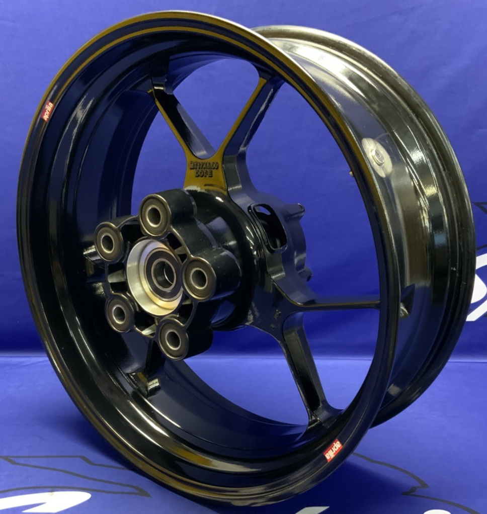 Aprilia Rear Wheel Assembly RSV4 1100 2021-2025 OEM 896756