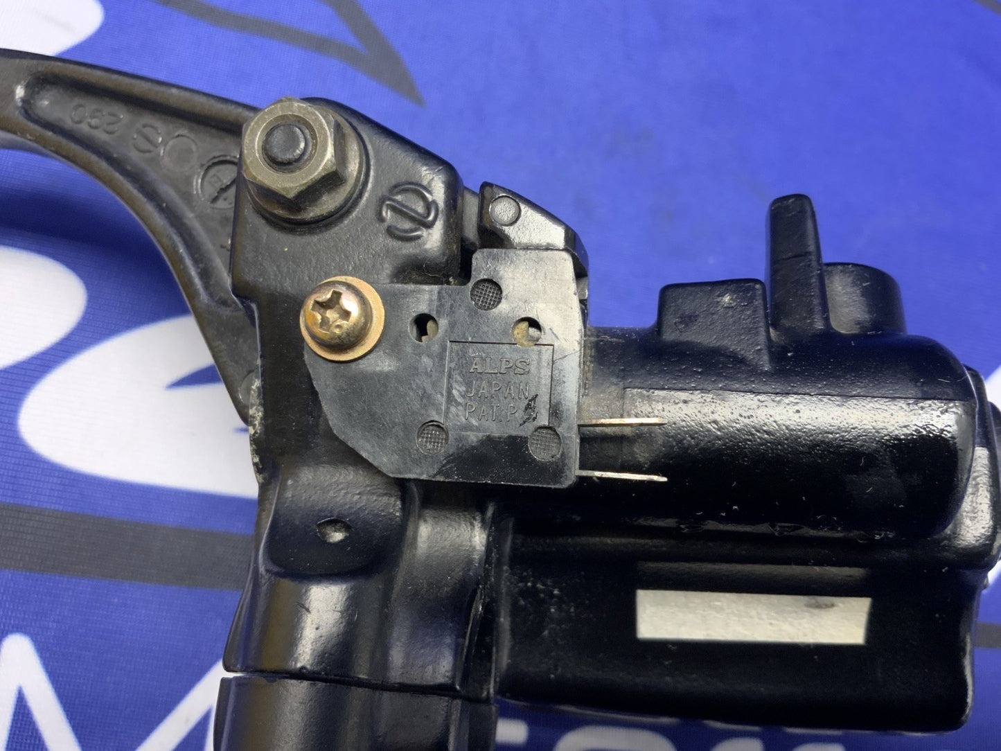 Kawasaki Front Brake Master Cylinder Ninja 1000RZX1000A 1986-1987 OEM 43015-1507