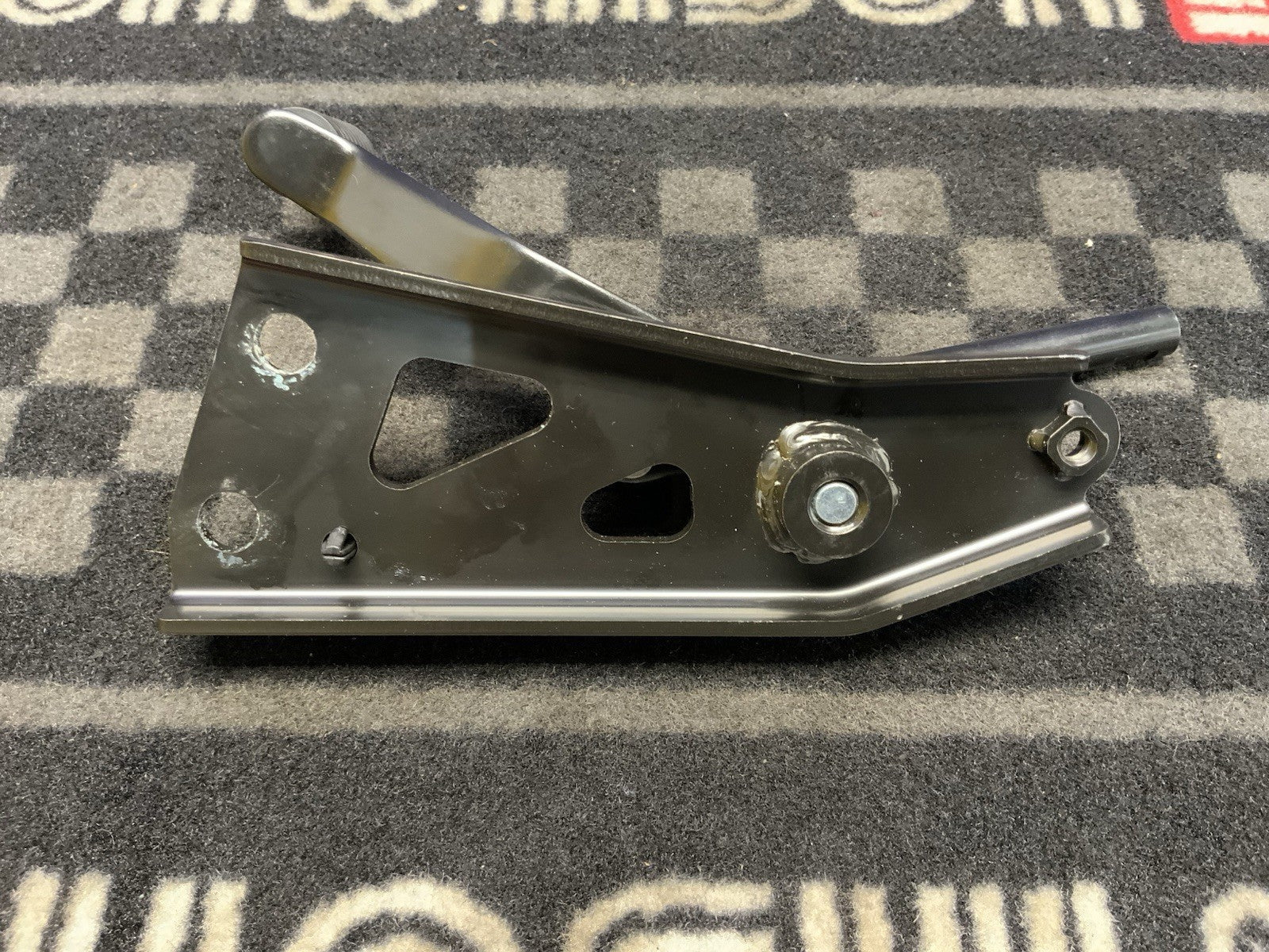 Suzuki Shift Lever Assembly W/Bracket & Shift Rod GSX-8R 24-26 OEM 25600-25L00-2