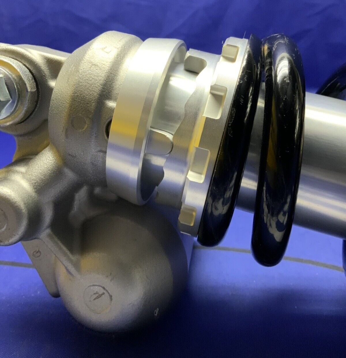 Yamaha Rear Shock Assembly YZF-R6 2016 OEM  2CX-22210-50-00