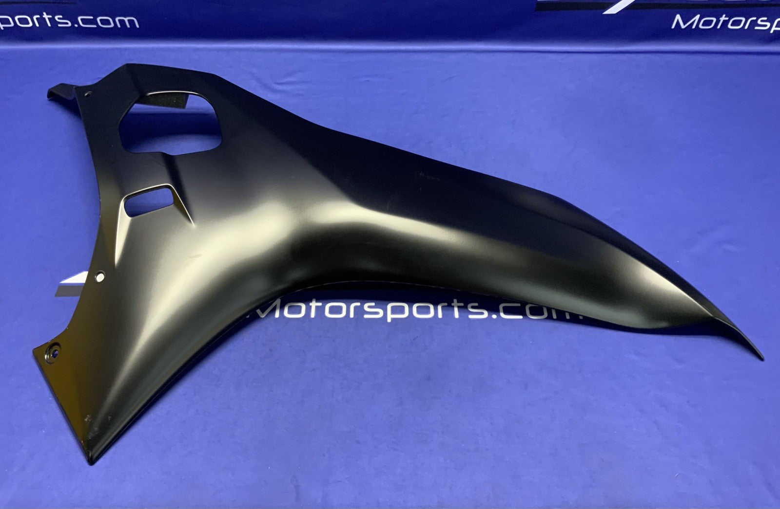 Yamaha Right Fairing (Raven Black) YZF-R6 2017-2026 OEM BN6-2835V-00-P1-2
