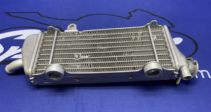 KTM Right Radiator 250/450 SX-F 2007-2010 OEM 77335008000