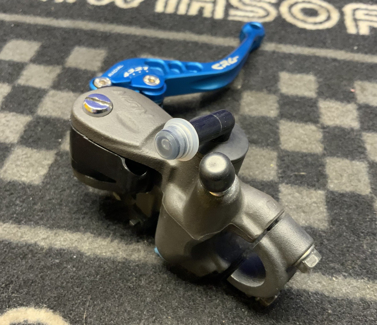 Suzuki Front Master Cylinder W/ CRG Lever GSXR 600/750 2011-25 OEM 59600-47H10