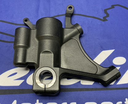 Yamaha Lower Fork Lugs YZF-R6 2016 OEM 2CX-23102-00-00, 2CX-23103-00-00