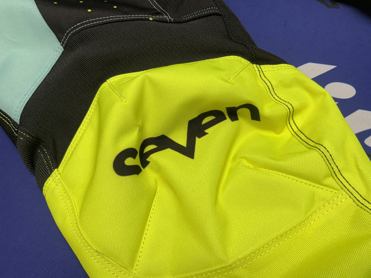 Seven Vox Aperture Pants Flo Yellow/ Blue (Size 30) 2330081-740-30