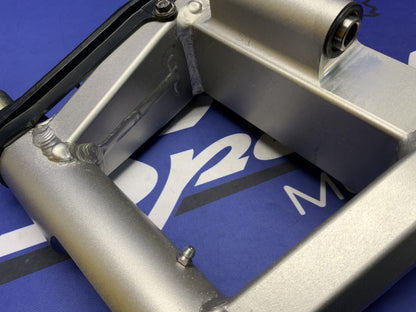 Kawasaki Swingarm Assembly ZX-6R 2003, 2004 ZX-6RR 2003 OEM 33001-1636-458