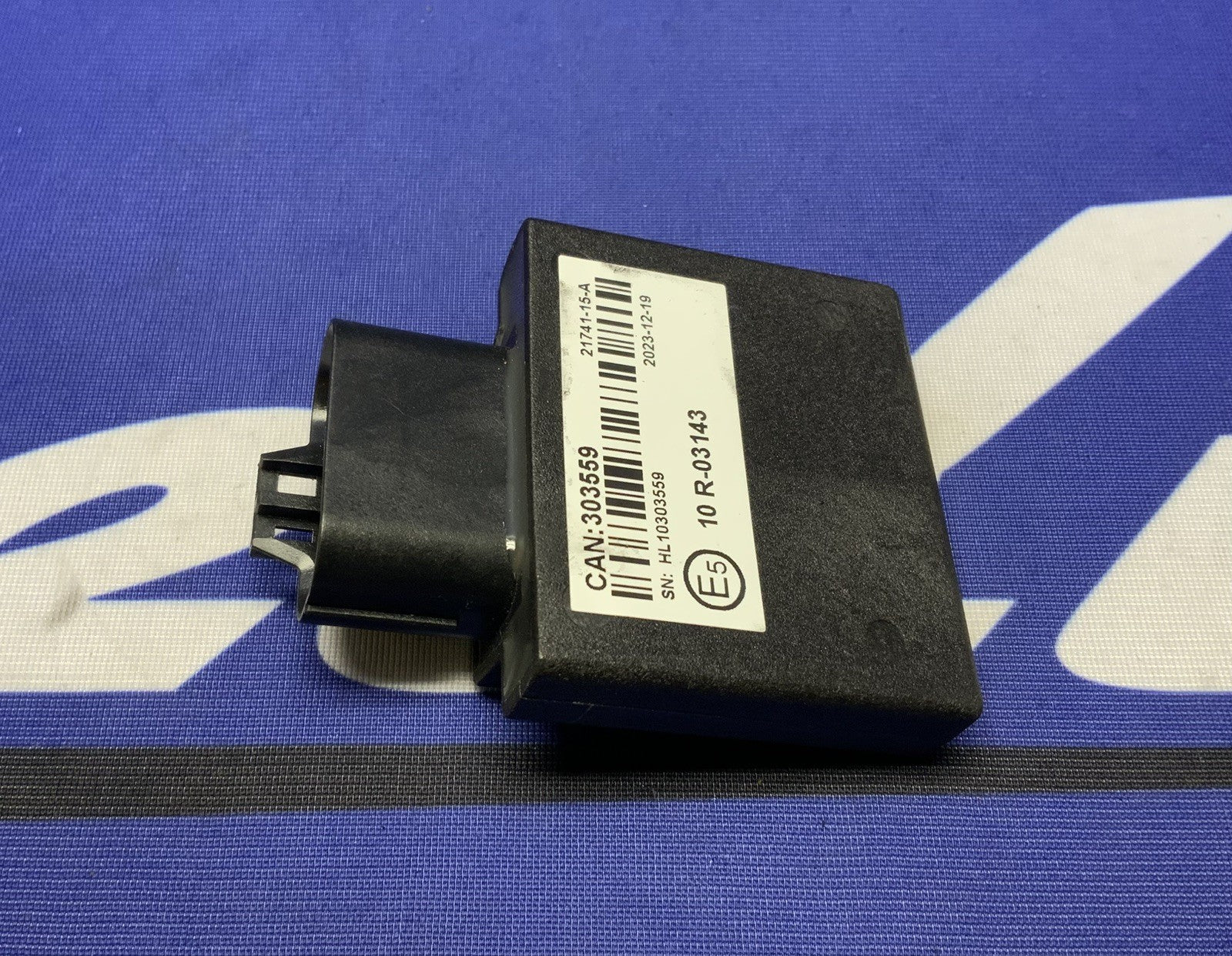 Kawasaki Steering Damper ECU (Ohlin's) ZX-10R/RR 2021-2025 OEM 21175-1529