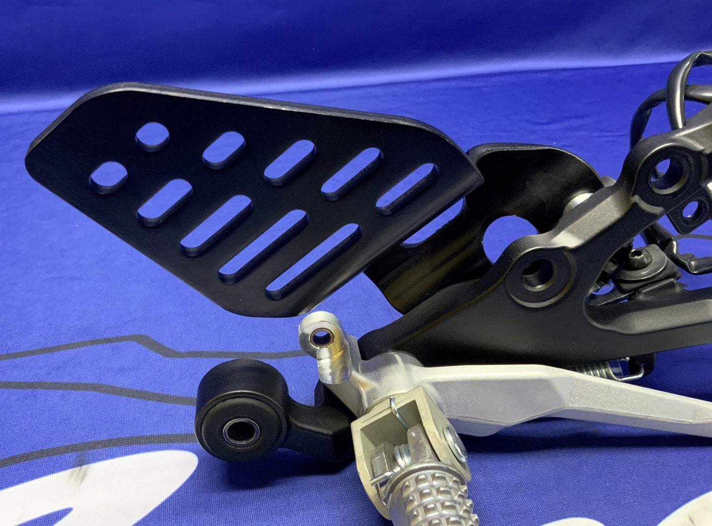 Yamaha Right Rear Set W/ Switch (Black) YZF-R6 2012-2026 OEM 2C0-27443-10-00-2