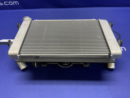 Suzuki Radiator Assembly W/Fan GSX-8R 2023-2026 OEM 17700-25L10-4