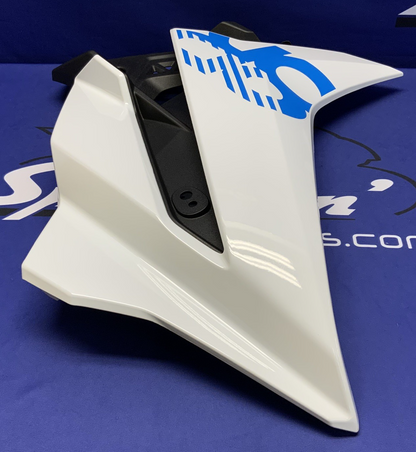 Suzuki Left Upper Fairing (Pearl Tech White) GSX-8R 2026 OEM 94480-25L10-QU2-1