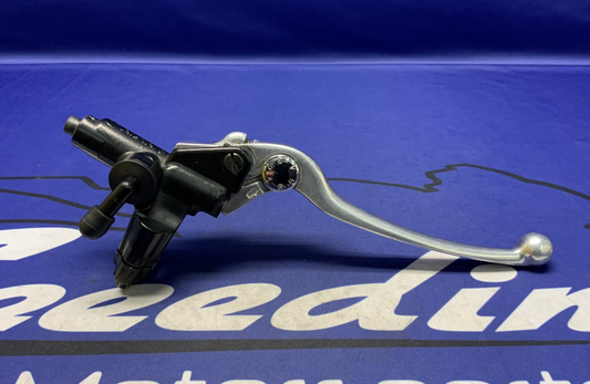 Suzuki Front Master Cylinder Assembly GSXR 600 1997-2000 OEM 59600-17C00