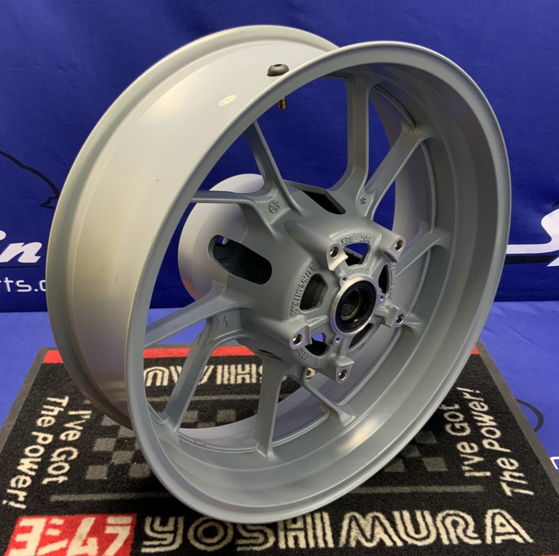 Suzuki Rear Wheel (Matte Gray) GSX-8R 2024-2026 OEM 64111-25L00-QZP
