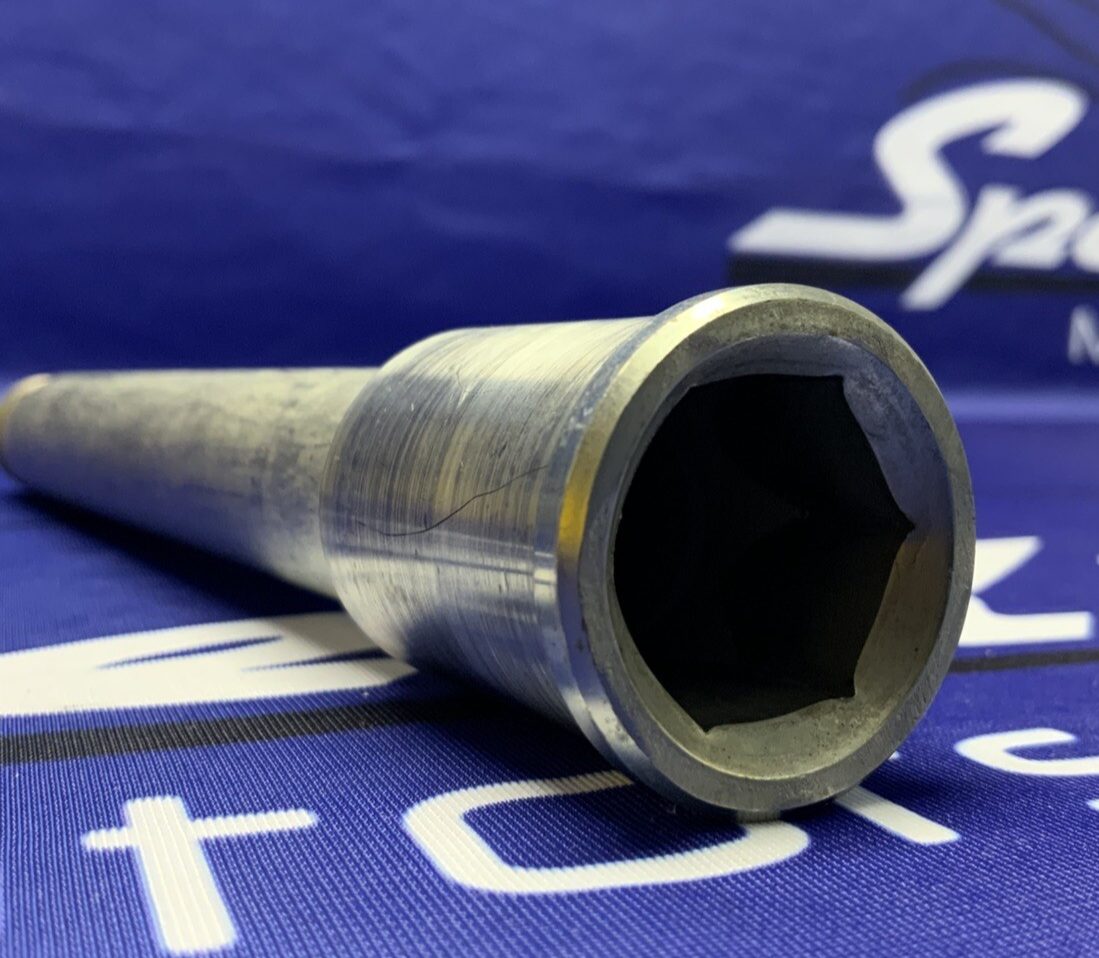 Kawasaki Front Axle ZX-6R/RR 2003-2004 OEM 41068-1426