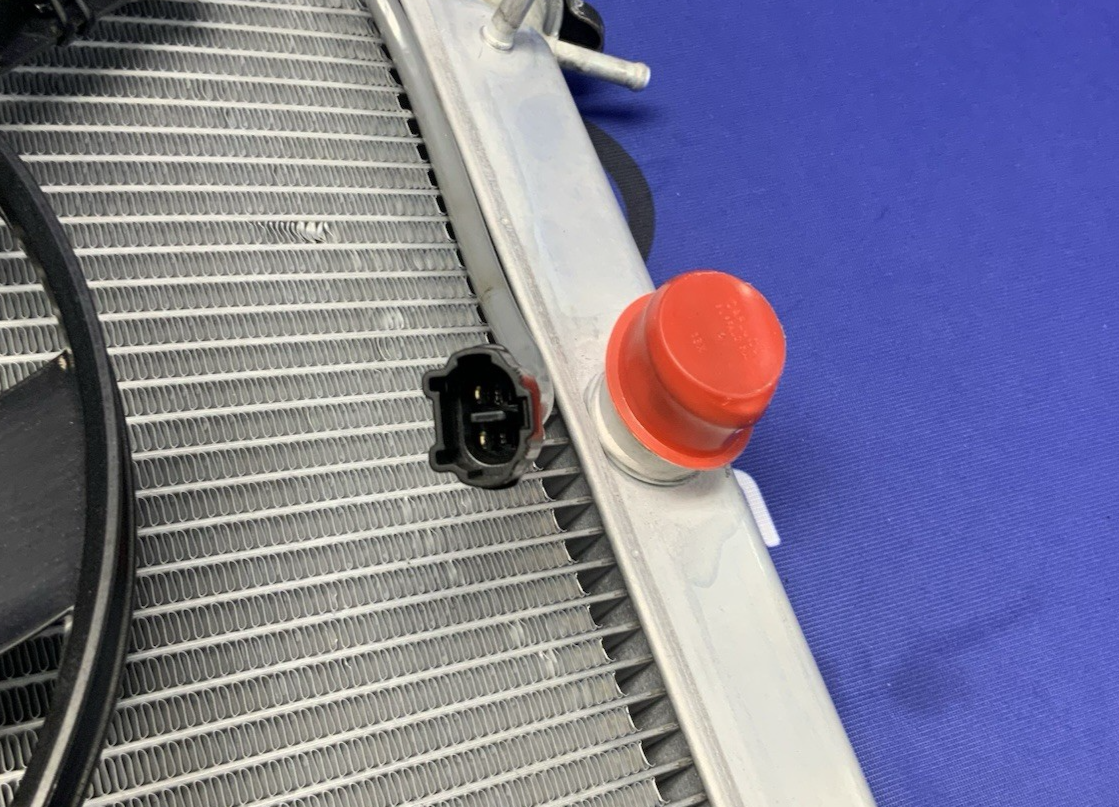 Kawasaki Radiator Assembly W/ Fan ZX-6R 2019-2022 OEM 39060-0708