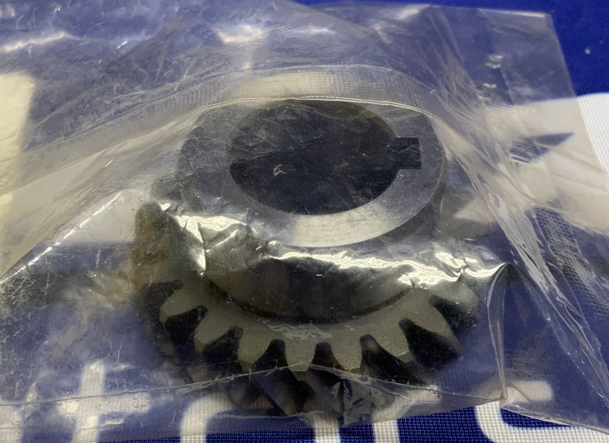 Yamaha Primary Drive Gear Banshee 1988-2006 OEM 4L0-16111-00-YX
