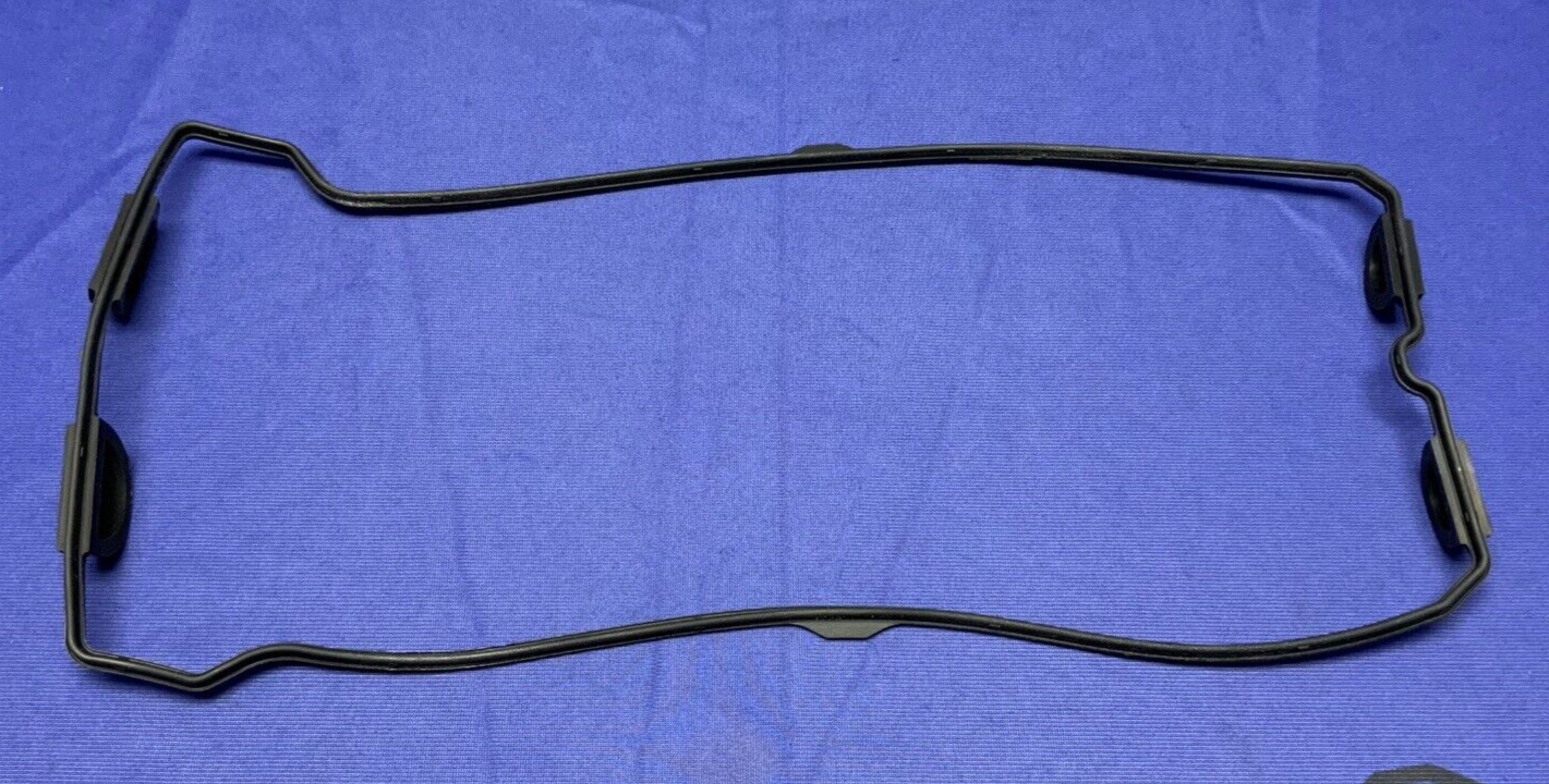 Suzuki Cylinder Head Valve Cover Gasket GSXR 600/750 2006-2025 OEM 11173-01H00