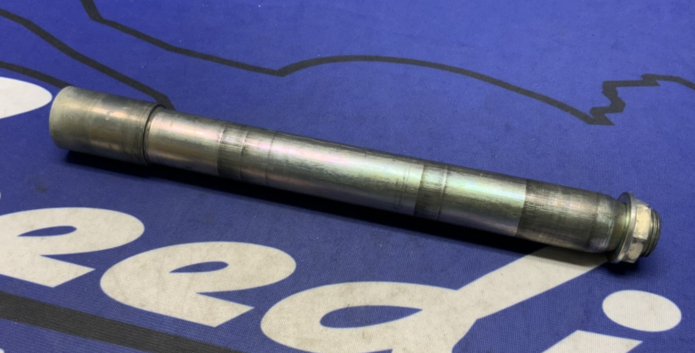 Suzuki Front Wheel Axle W/ Nut RMZ250 2007-2024, RMZ450 2005-2024 OE 54711-35G00