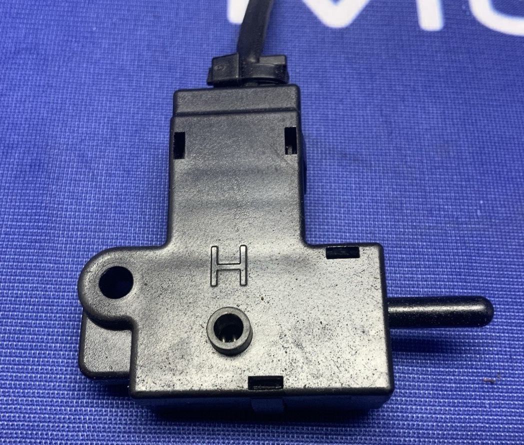 Triumph Left Switch Assembly Street Triple 2017-2026 OEM T2044784-1