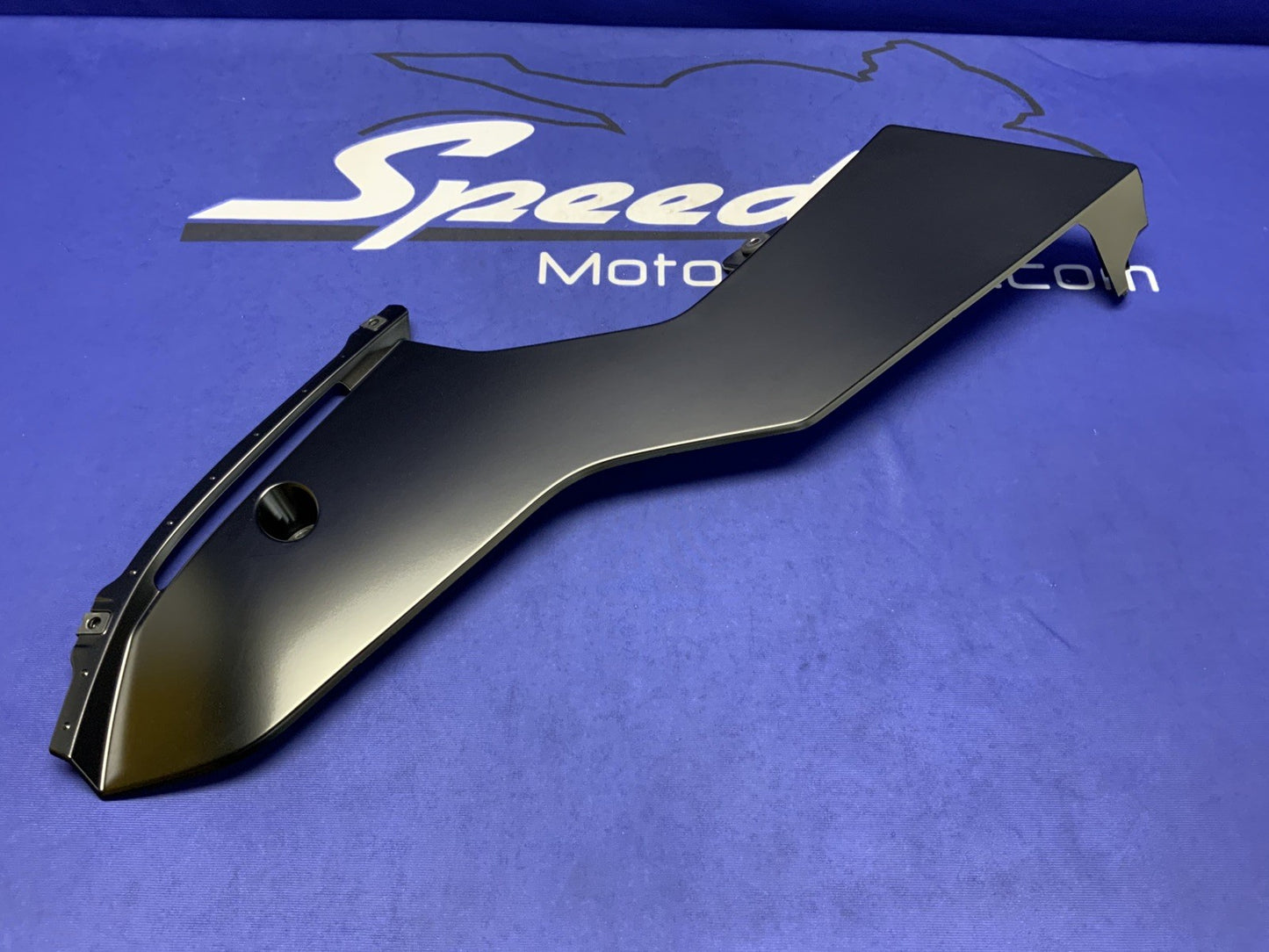 Yamaha Left Lower Fairing (Raven Black) YZF-R6 2017-2026 OEM BN6-28385-00-P1-3