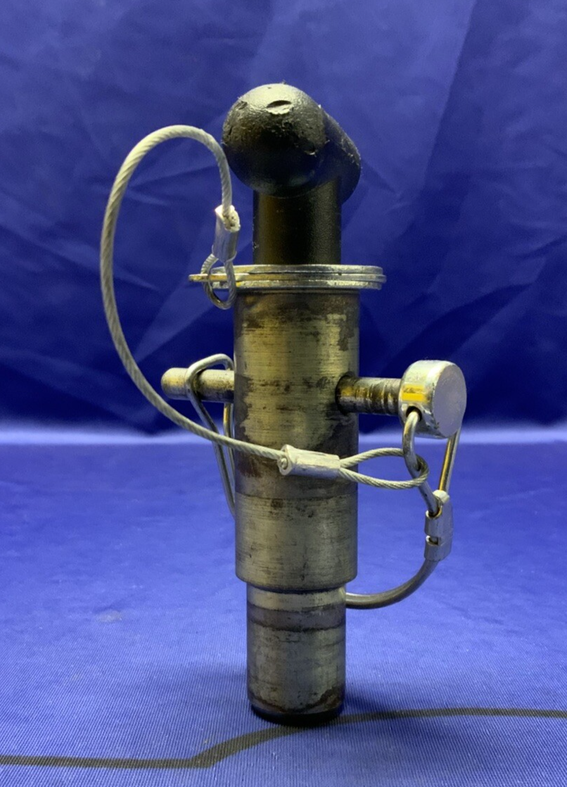 Pitbull Restraint Right Pin CNR M1000RR 2021-2023 F0075CN-000