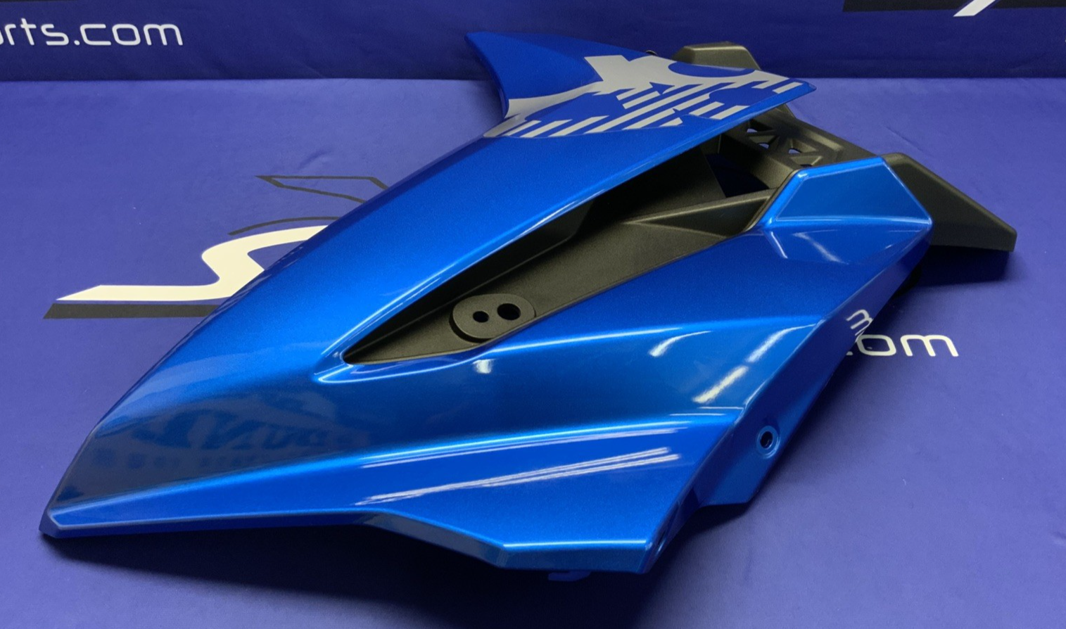 Suzuki Right Upper Fairing(Metallic Triton Blue) GSX-8R 2026 OEM 94470-25L10-YSF