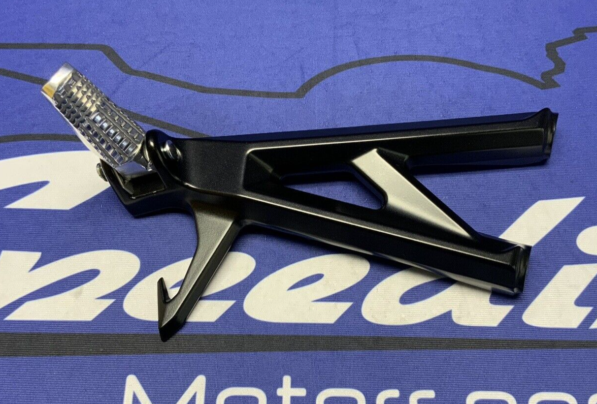 Suzuki Passenger Foot Rest Set GSX-8R/S 2023-2025 OEM 43821-25L00, 43811-25L00