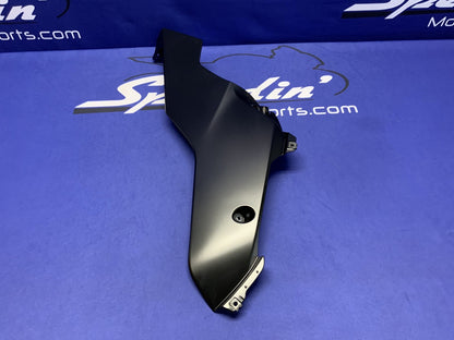 Yamaha Right Lower Fairing (Raven Black) YZF-R6 2017-2026 OEM BN6-28395-00-P1-3