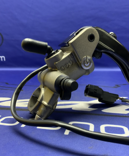 Kawasaki Front Master Cylinder Assembly Ninja ZX-10R 2016-2020 OEM 43015-0668