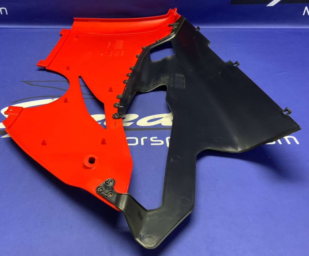 Ducati Lower Fairing Kit (Akrapovic Exhaust) Panigale V4 18-21 OEM 97180653AB