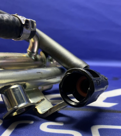 Suzuki Fuel Rail Assembly GSXR600/750 2006-2007 OEM 15730-01H00