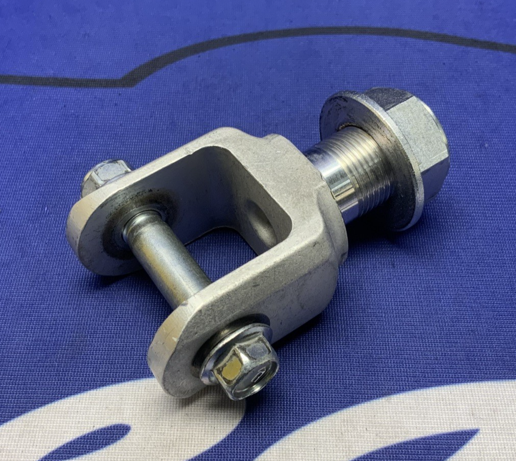 Suzuki Shock Absorber Bracket GSXR 600/750 2001-2008 OEM 62993-35F00