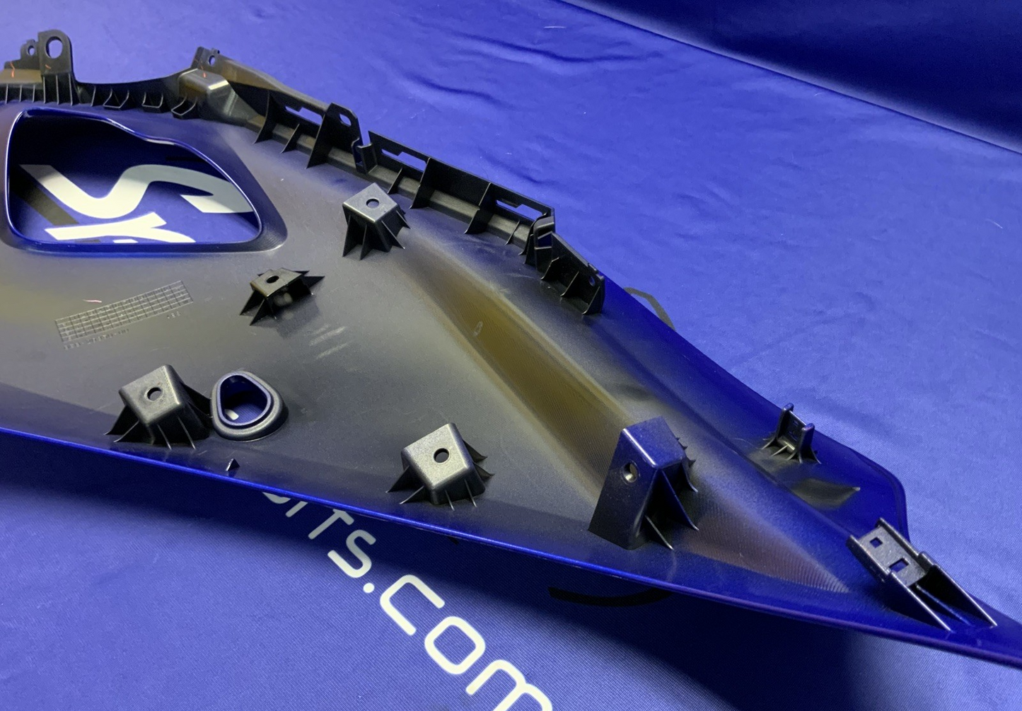 Yamaha Left Fairing (Blue) YZF-R7 2022-2025 OEM BEB-W283U-70-P4