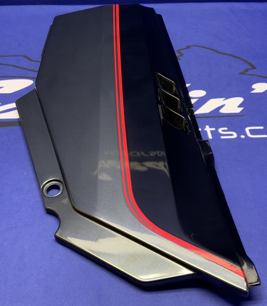 Kawasaki Right Side Cover (Ebony) GPX 750R 1987-1989 OEM 36002-5303-T4