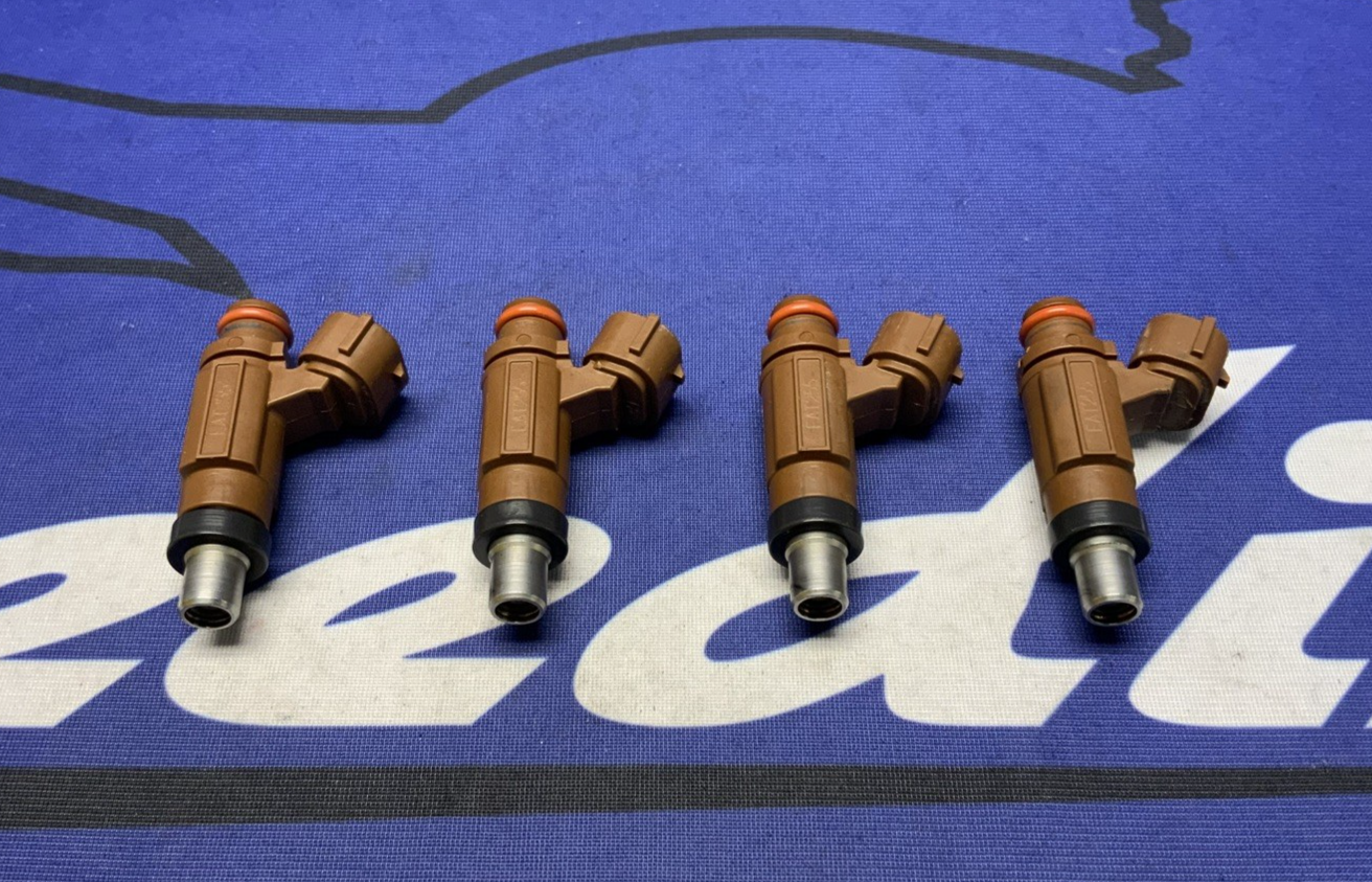 Suzuki Fuel Injector Set GSXR 600/750 2006-2007 OEM 15710-01H00