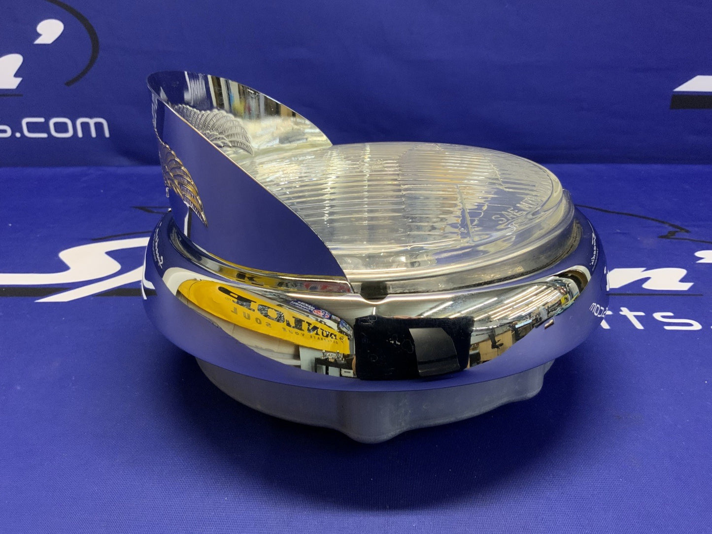 Harley Davison Headlamp Assembly FLHT Electra Glide 1999-2006 OEM 67001-08